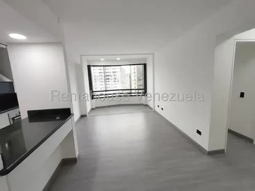 Apartamento En Venta En Los Palos Grandes Tipo Estudio Remodelado / Rf