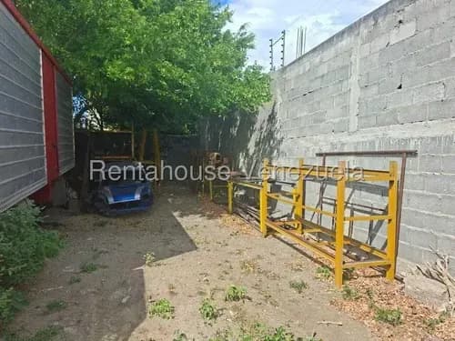 Terreno Comercial De 240mtrs2 Centro De Barquisimeto, Lara Y/v/y