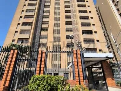Se Alquila Apartamento Piso Alto en el C R La Pecera, Los Olivos , Maracaibo