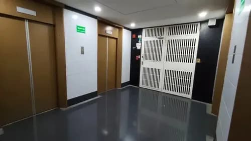 Oficina En Alquiler En Los Dos Caminos (a Una Cuadra De La Estacion De Metro)