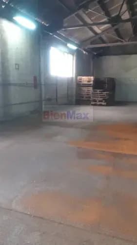 Galpon- Local Industrial-cementerio, En Alquiler/venta, 1600m2, 2 Niveles--todo Rubro I8n