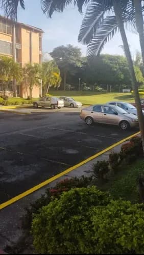 Ad, En Venta Apartamento Semi Amoblado Conjunto Residencial Jardín Cotoperi. Naguanagua.