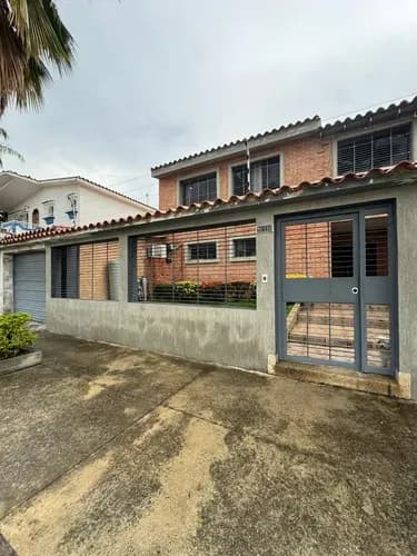 En Venta Casa Moderna Dos Plantas En El Trigal Norte