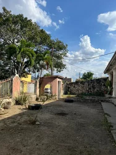 Casa En Los Guayabitos En Naguanagua Para Remodelar