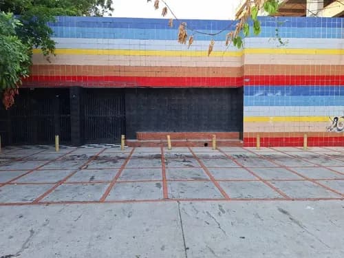Local En Venta Av Bolivar Norte