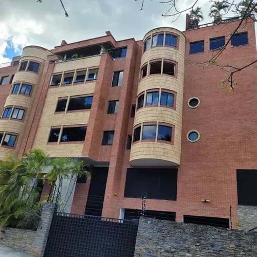 Las Mercedes ,calle La Cinta Se Alquila Bello Penthouse P7l