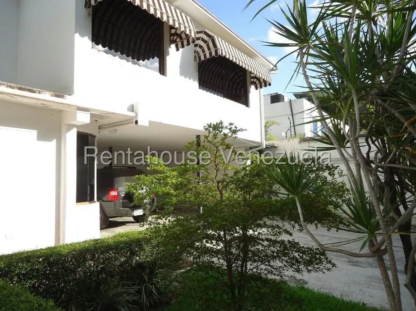 Comercial (Oficina) en Alquiler en Chuao, Distrito Metropolitano