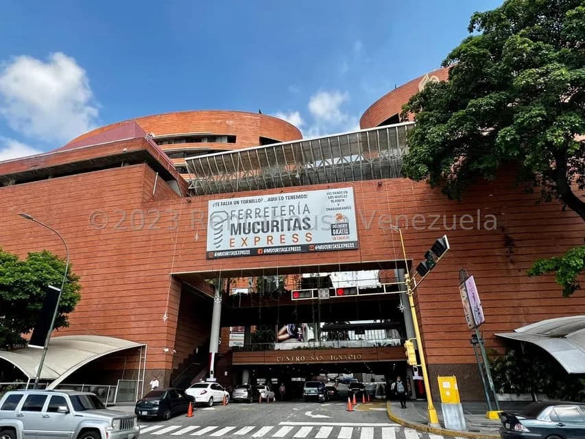 Comercial (Local Comercial) en Alquiler en La Castellana, Distrito Metropolitano
