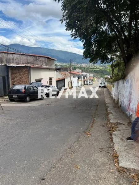 ALQUILER DE LOCAL COMERCIAL TARIBA CALLE 6 CARRERA 9