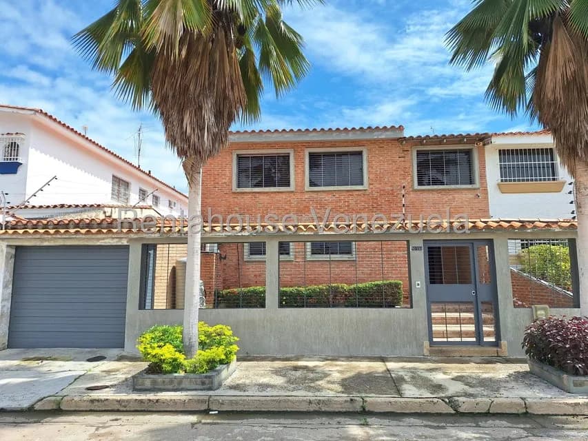 Casa (Duplex) en Venta en Trigal Norte, Carabobo