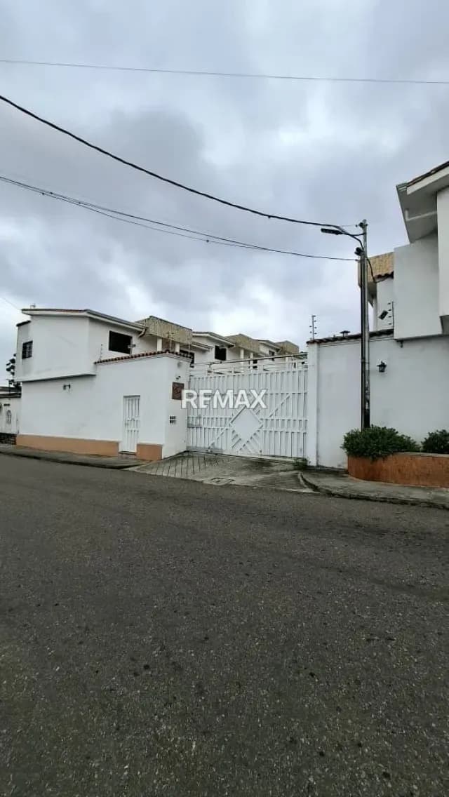 APARTAMENTO EN ALQUILER EN CANEYES