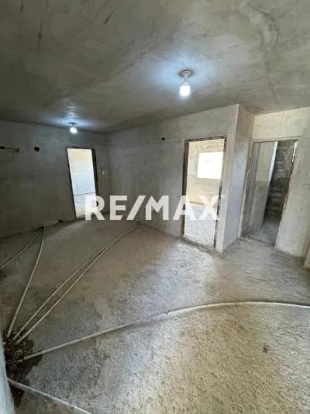 Apartamento en venta Av. Los Cedros Obra gris