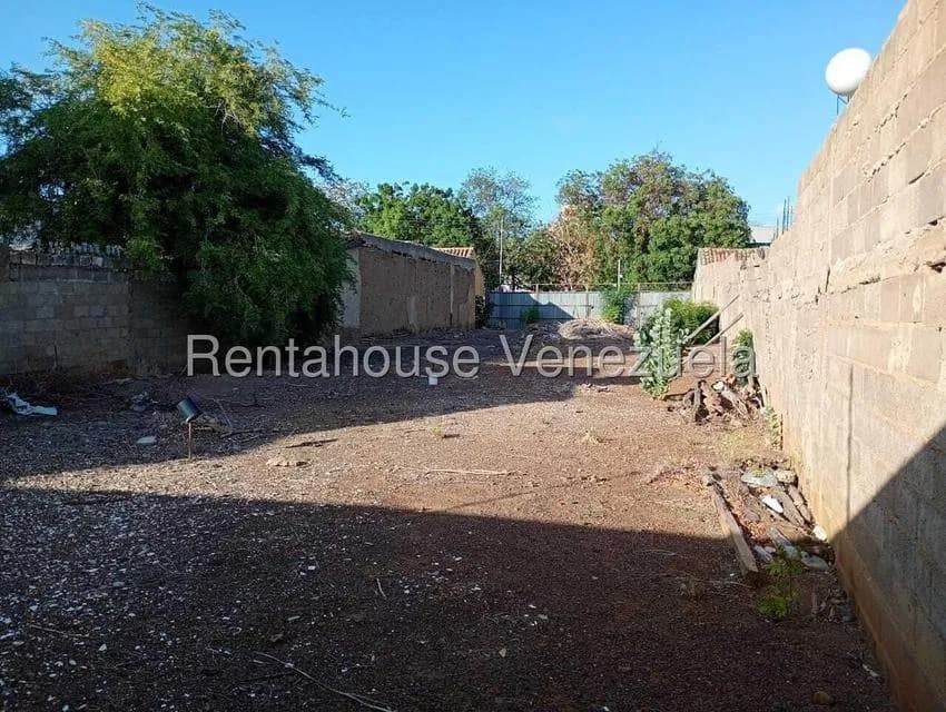 Terreno (Comercial) en Venta en Centro, Falcon