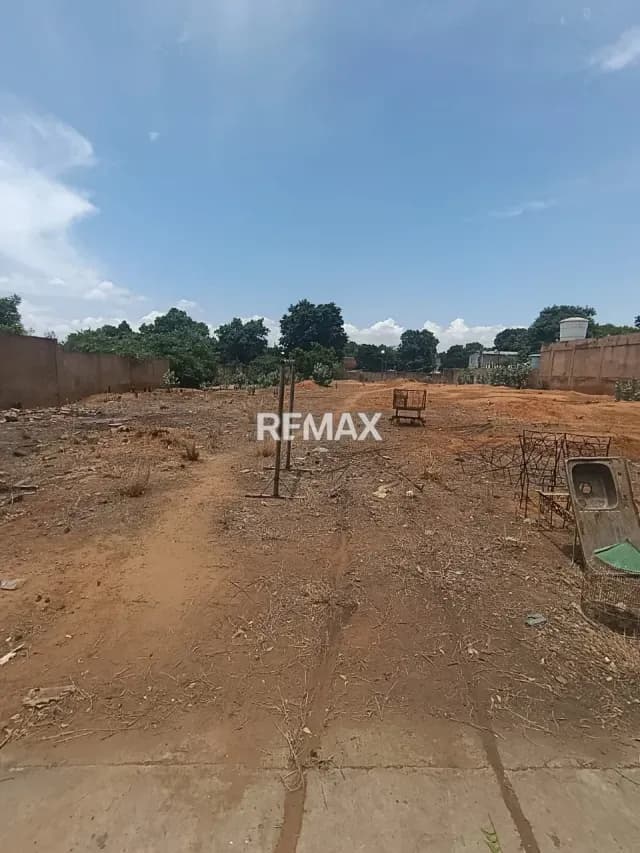 VENDO TERRENO EN LA C2