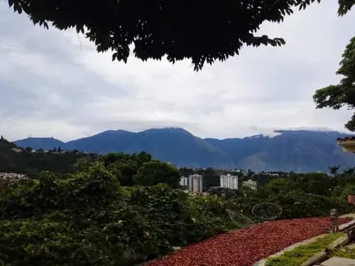 Terreno En Cerro Verde Con Casa