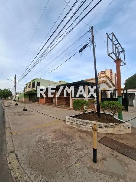 Local comercial y apartamento