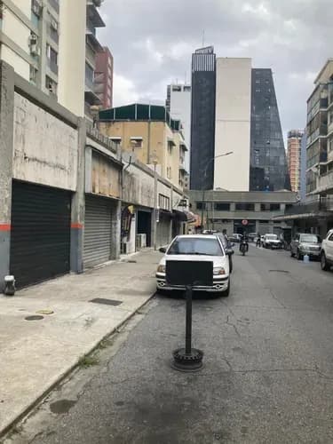 Vendo Estacionamiento En Sótano En Chacao