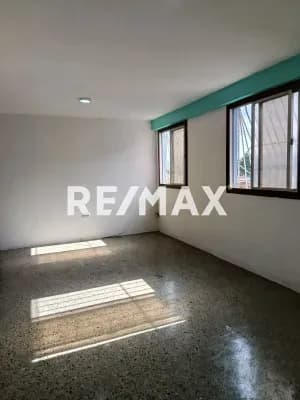 En Venta Apartamento en Urbanización Obelisco por Inversión
