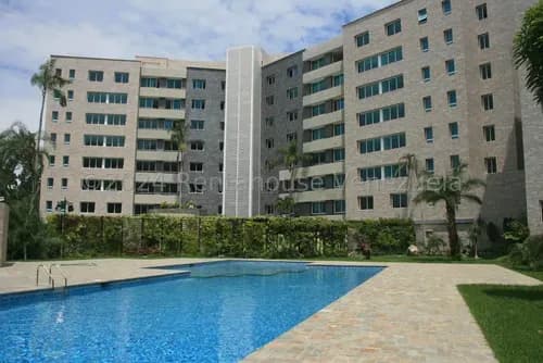 Apartamento En Venta En Los Chorros, Caracas 26-12592 Yf