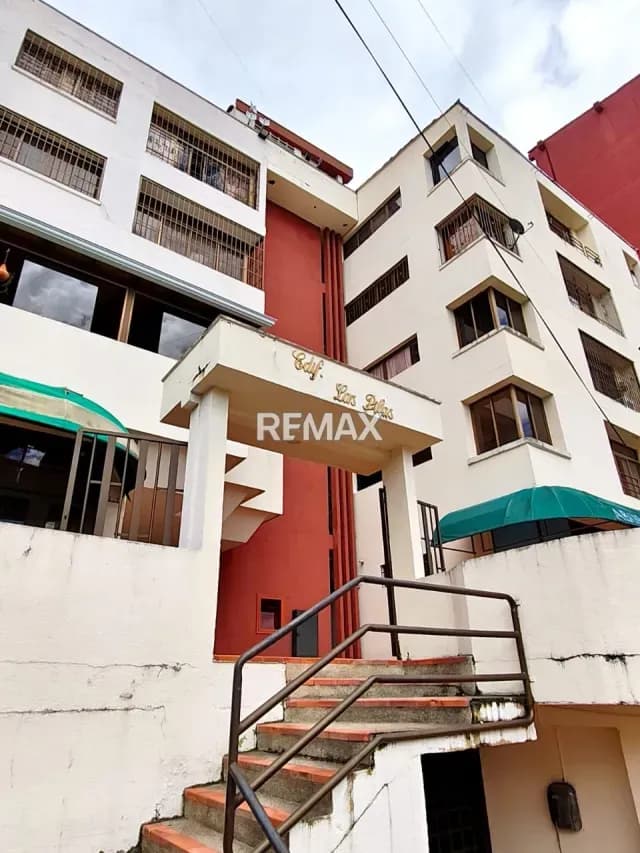 APARTAMENTO EN ALQUILER EN AV LAS PILAS