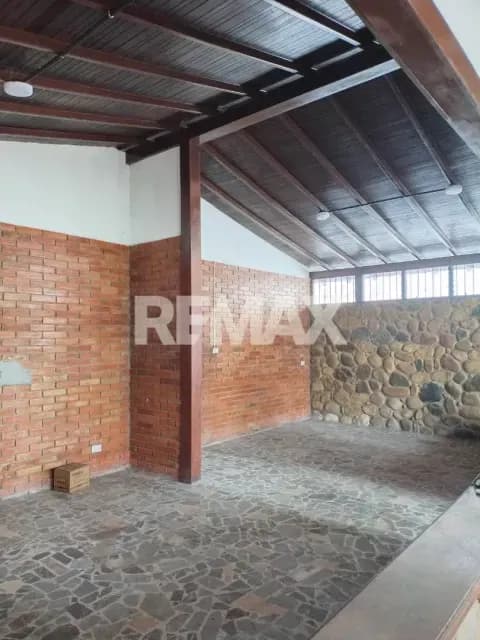 CASA EN VENTA SANTA TERESA