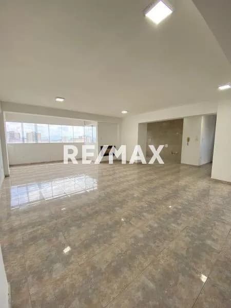 En venta Apartamento en centro de Maracay Edificio Sweeda Palace
