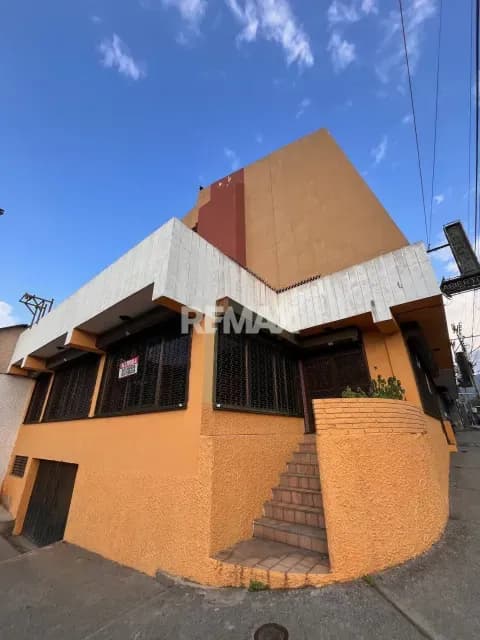¡Se Alquila Amplio Local Comercial!