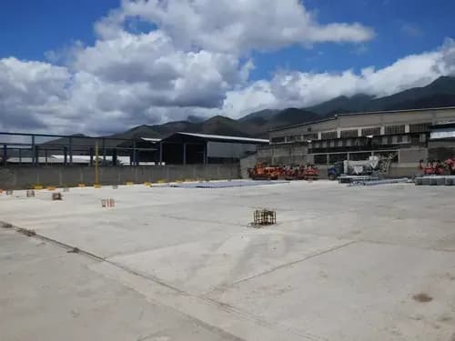 Terreno Patio Industrial Zona Industrial Los Naranjos, Guarenas