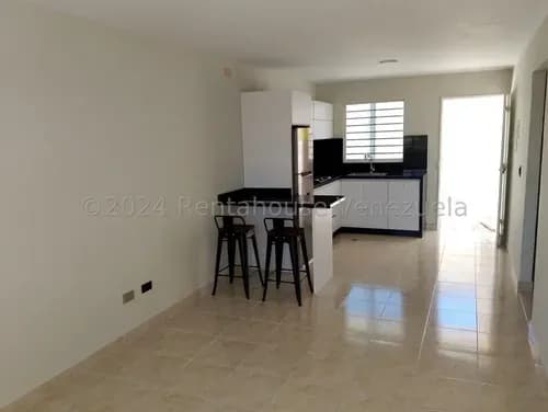 Marydoll Mogollon Vende Bella Casa Semi-amoblada En La Ensenada A Solo 8 Minutos De Barquisimeto-lara-*