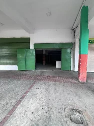 Vlendo Local Punto Comercial Que Tu Negocio Merece En Valencia! Si Buscas Máxima Exposición, Logística Impecable Y Continuidad Operativa En La Zona Más Estratégica De Carabobo, Local La Av. Bolívar