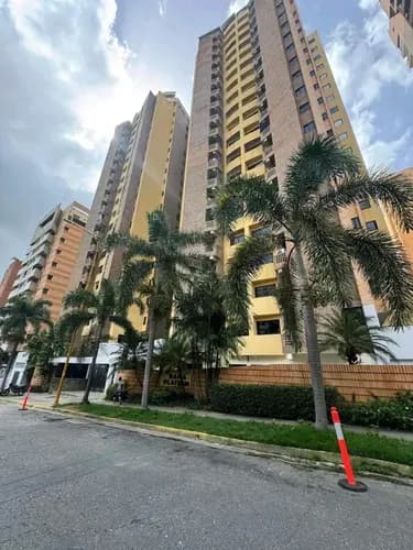 Apartamento En Trigaleña Alta Semi Amoblado En Venta Im 2369