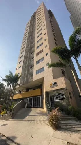 Veronica Perez Inzitu Realtors Evolution Vende Apartamento Las Chimeneas Res Monreale