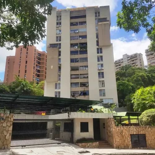 Cdo// Apartamento En Venta!!! Para Remodelar. Urb. La Alameda