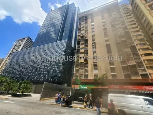 Alquiler De Estupendo Apartamento En Los Ruices / Gc