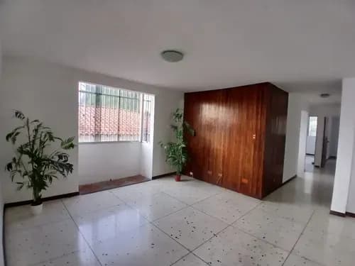 Alquilo Estupenda Oficina 120m2 Calle Santa Ana De El Cafetal, Anexa A Quinta
