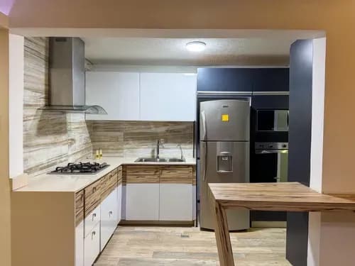 Alquiler De Apartamento Amoblado Ubicado En El Conjunto Residencial El Alcázar.
