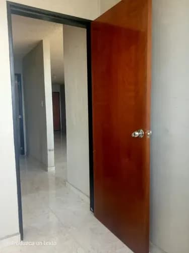 Excelente Apartamento De 63 M2 En Obra Blanca Con Pisos De Cerámica, Totalmente Enrejado Y Pozo De Agua Propio Urbanización Buenaventura, Paraparal, Municipio Los Guayos