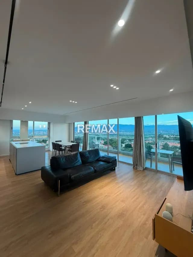 Apartamento con vistas al Valle del Turbio en venta en Pedregal 0240 este de Barquisimeto
