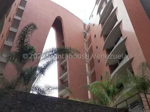 Ad Amplio Apartamento En Venta En Lomas De Las Mercedes #24-6366