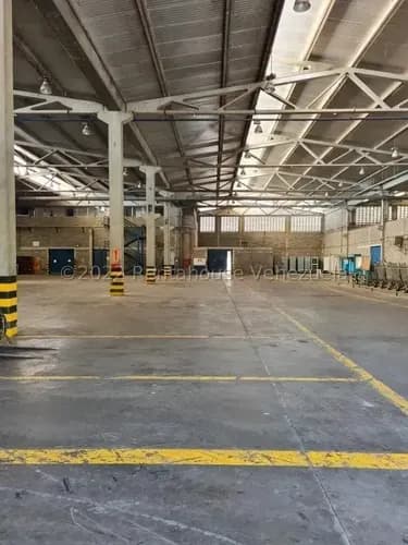 Galpón En Venta En Guatire Cda 24-28052 Yf