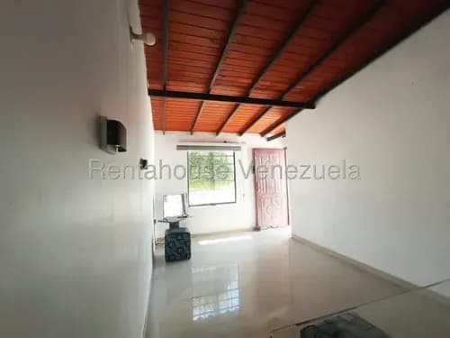 Rentahouse Vende Casa En El Conjunto Resd. Villa Toscana. Guacara #26-16744