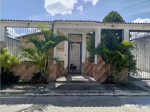 Casa En Venta Urb. Vista Real Charallave