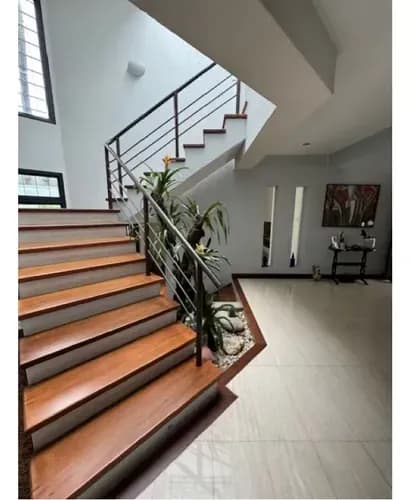 Vendo Casa 480m2 La Lagunita 7166