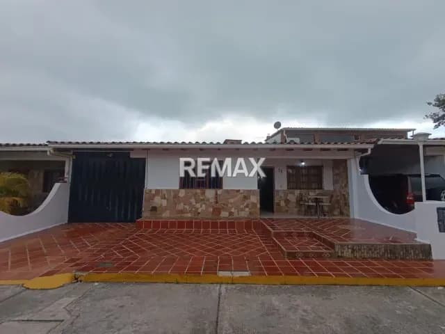 CASA EN VENTA EN TUCAPE