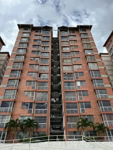 Obdu/ Se Vende Apartamento Amueblado En Residencias Alcazar. Subiendo Del Centro Clinico San Cristóbal. Sector La Guayana