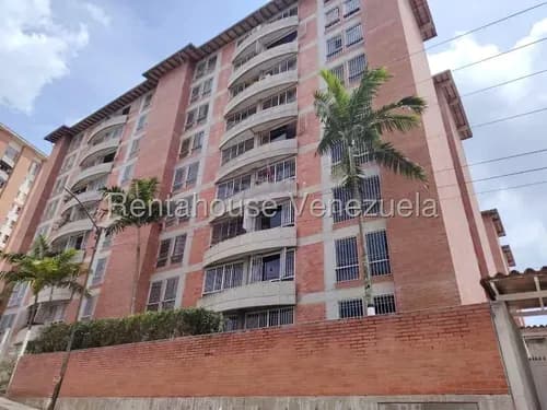 Apartamento En Venta En Miravila,con 2 Comodas Habitaciones 2 Baños 1 Pieato De Estacionamiento, Seguridad Y Todos Los Servicios ! Confort Y Calidad De Vida. #26-20312