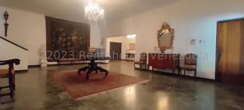 Casa En Venta En Lomas Del Mirador Con Maravillosa Vista Al Avila Y La Ciudad De Caracas Yf 24-11985