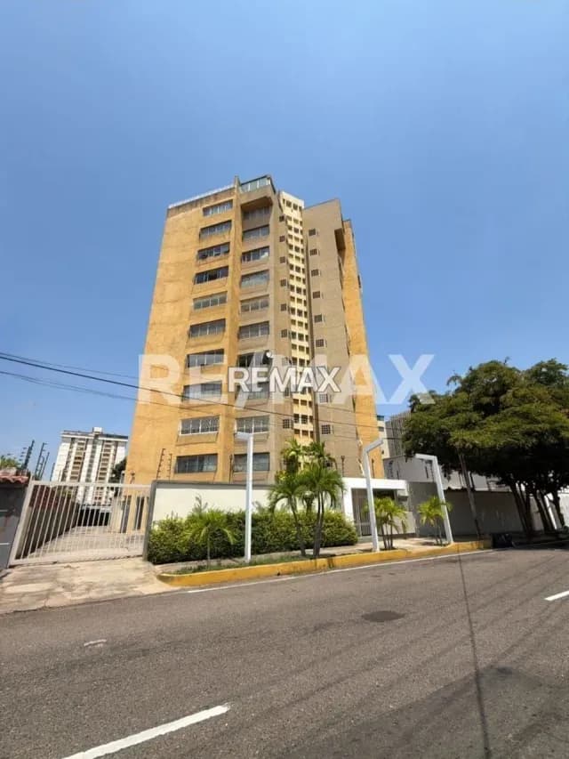 Apartamento en Alquiler Edif. Montealban