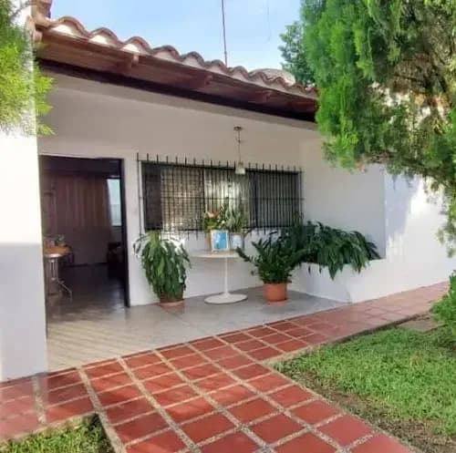 En Venta Casa De Esquina En San Juan De Los Morros