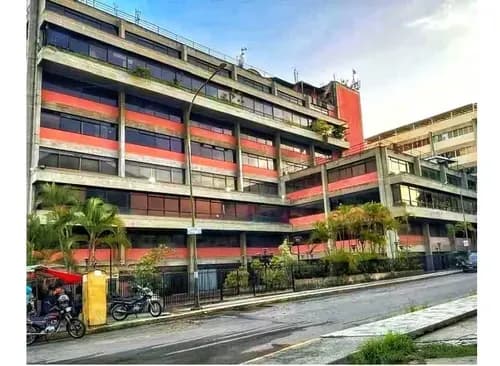 Alquiler De Oficina De 89 Mts2 Los Cortijos Edif Cto Emp. Senderos